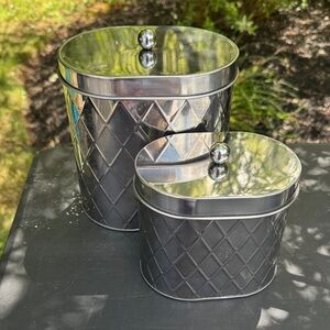 Elegant Silver and Black Diamond Pattern Canister Set